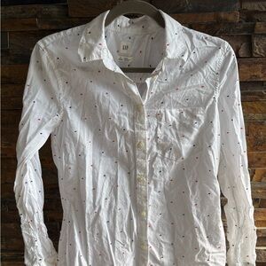 GAP Men's Casual White Shirt with Red and Black Dots